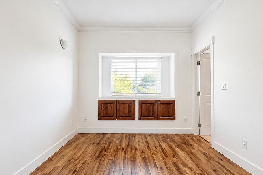 2388 E 5th Avenue Vancouver, BC - 12
