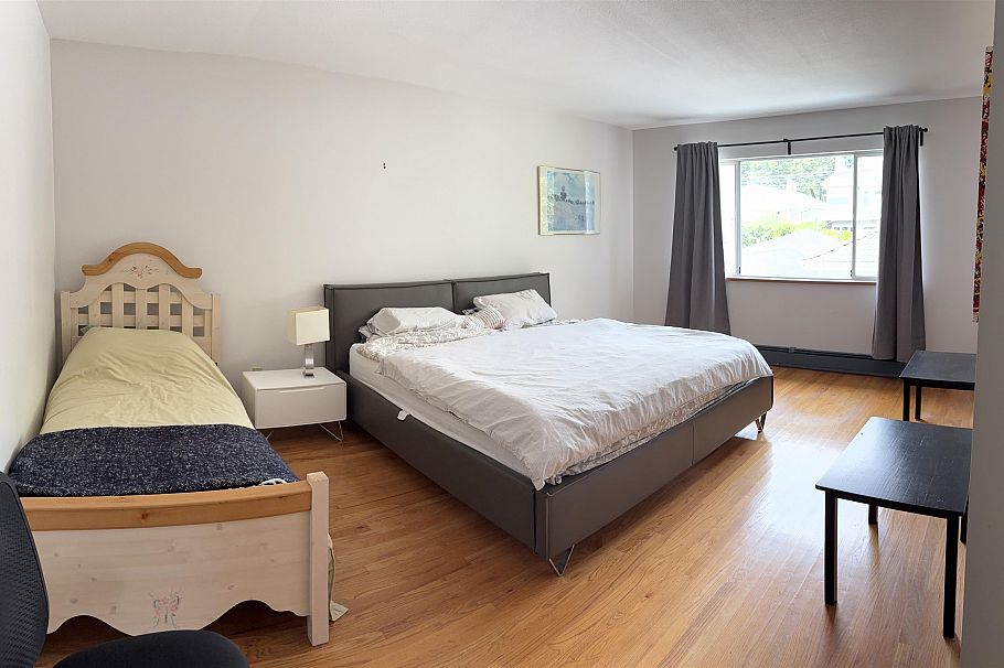 4227 W 14th Avenue Vancouver, BC - 10