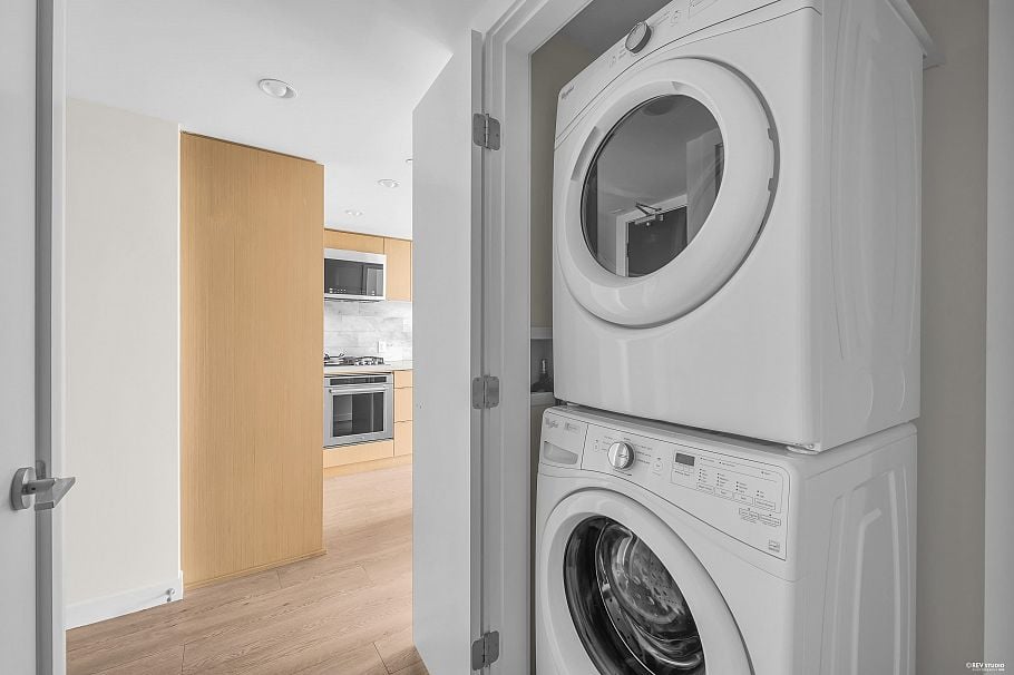 2405 8189 Cambie Street Vancouver, BC - 12