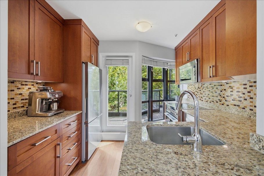 401 3673 W 11th Avenue Vancouver, BC - 15
