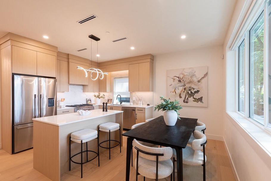 1 3615 Turner Street Vancouver, BC - 6