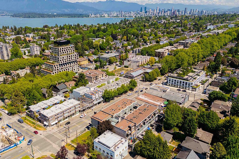 302 3788 W 10th Avenue Vancouver, BC - 36