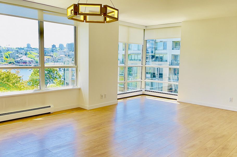605 1228 Marinaside Crescent Vancouver, BC - 16