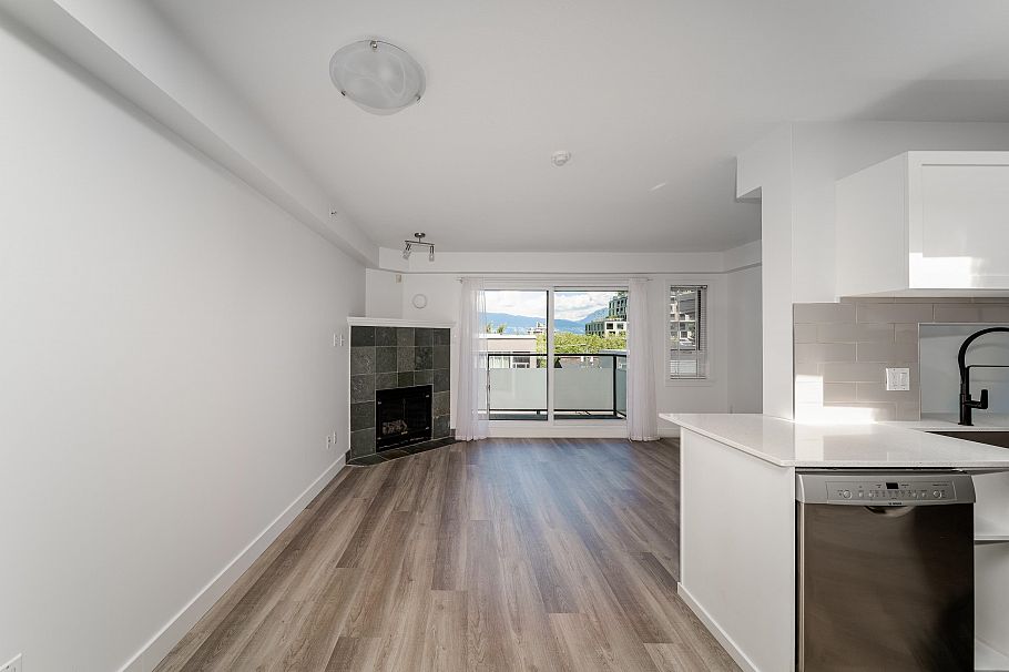 302 3788 W 10th Avenue Vancouver, BC - 8