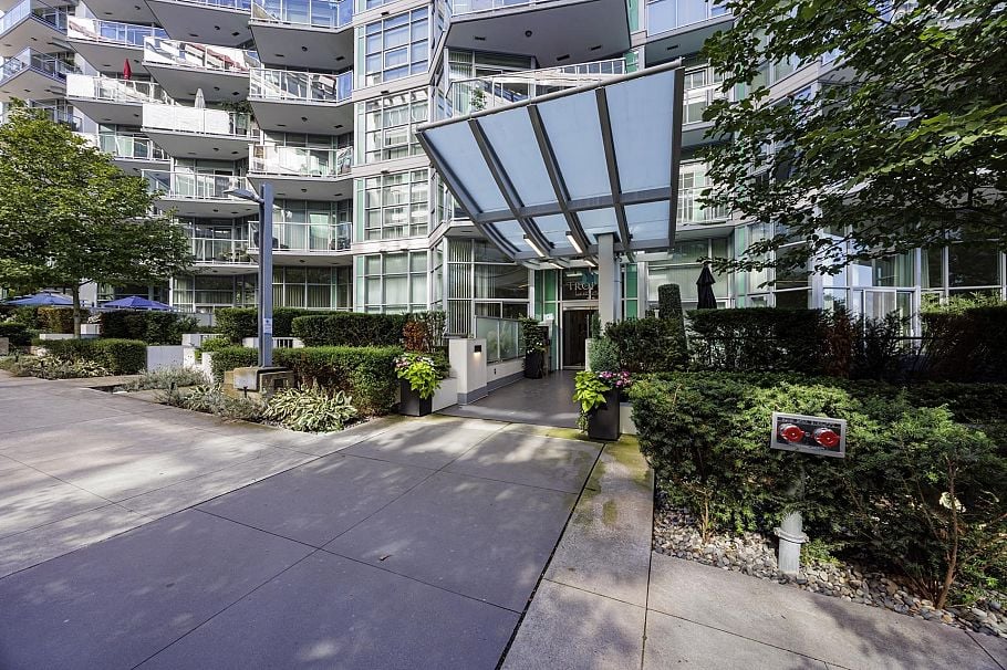 303 199 Victory Ship Way North Vancouver, BC - 5