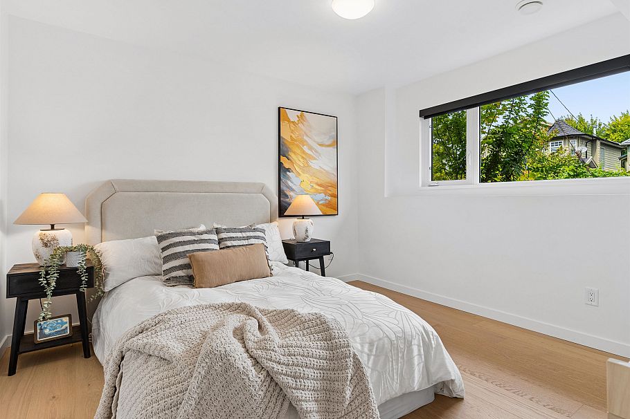 476 E 29th Avenue Vancouver, BC - 29