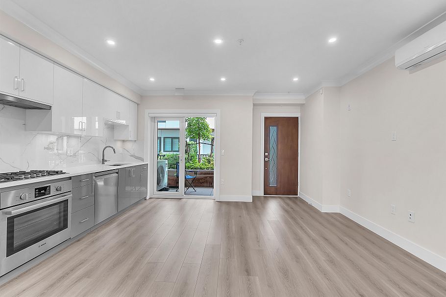 8327 French Street Vancouver, BC - 6
