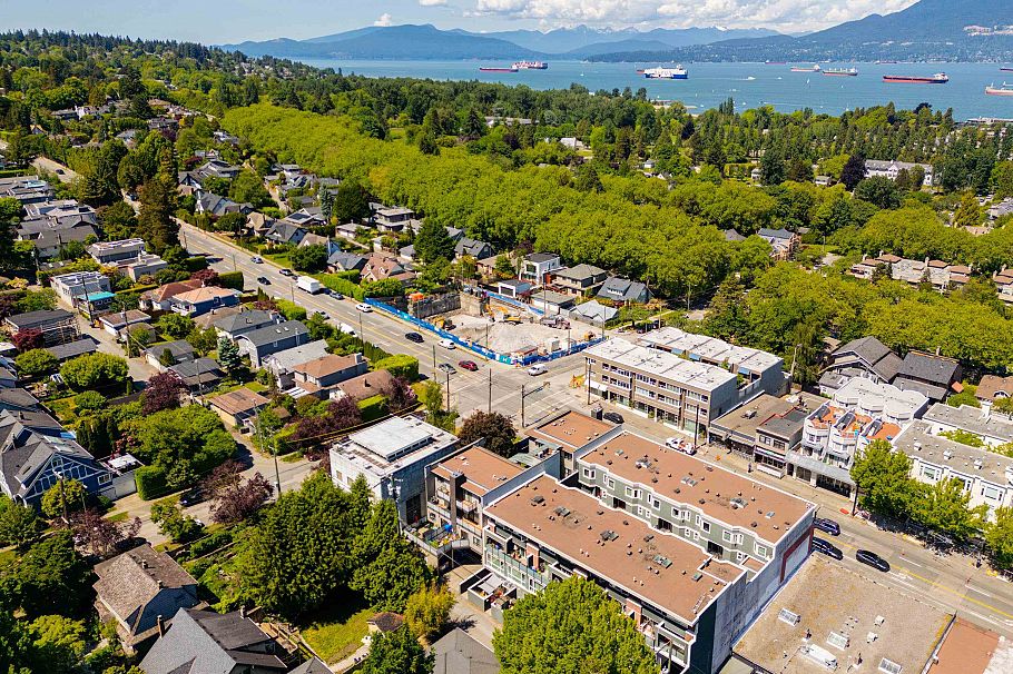 302 3788 W 10th Avenue Vancouver, BC - 35