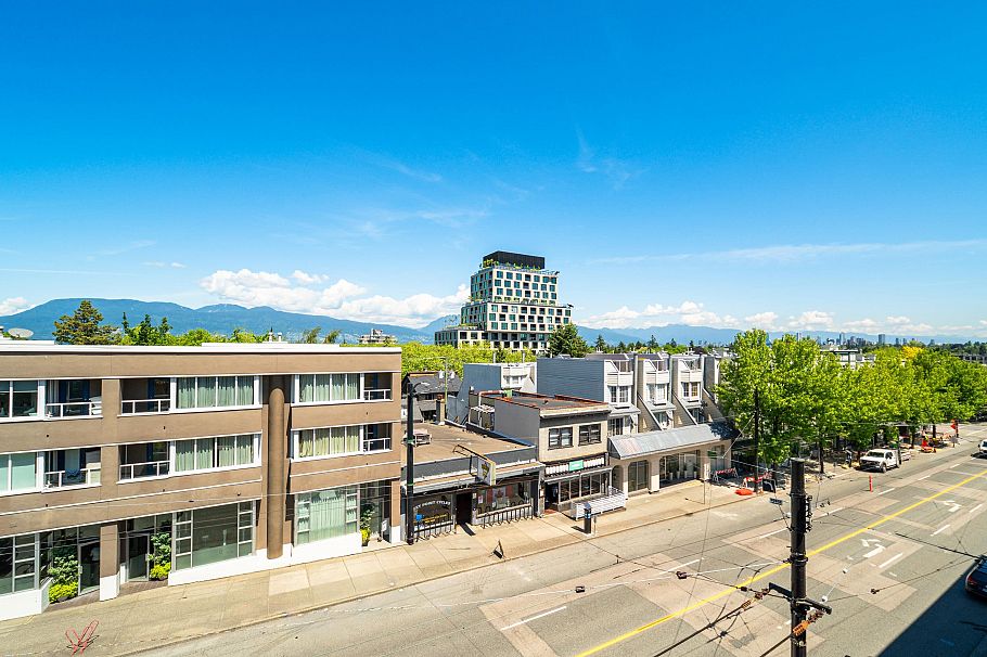 302 3788 W 10th Avenue Vancouver, BC - 11