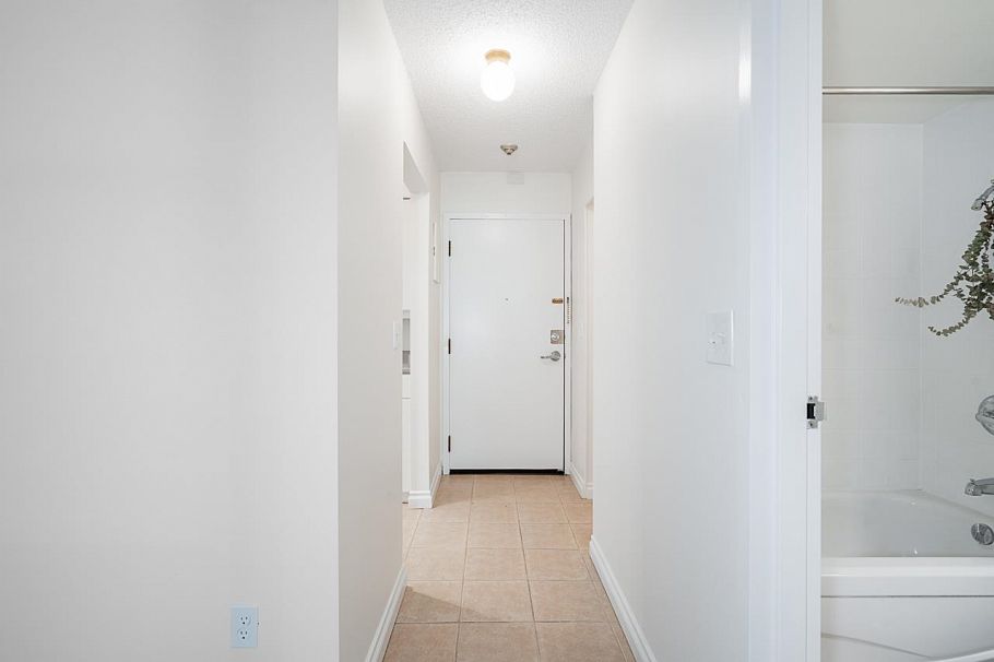 203 1169 Nelson Street Vancouver, BC - 26