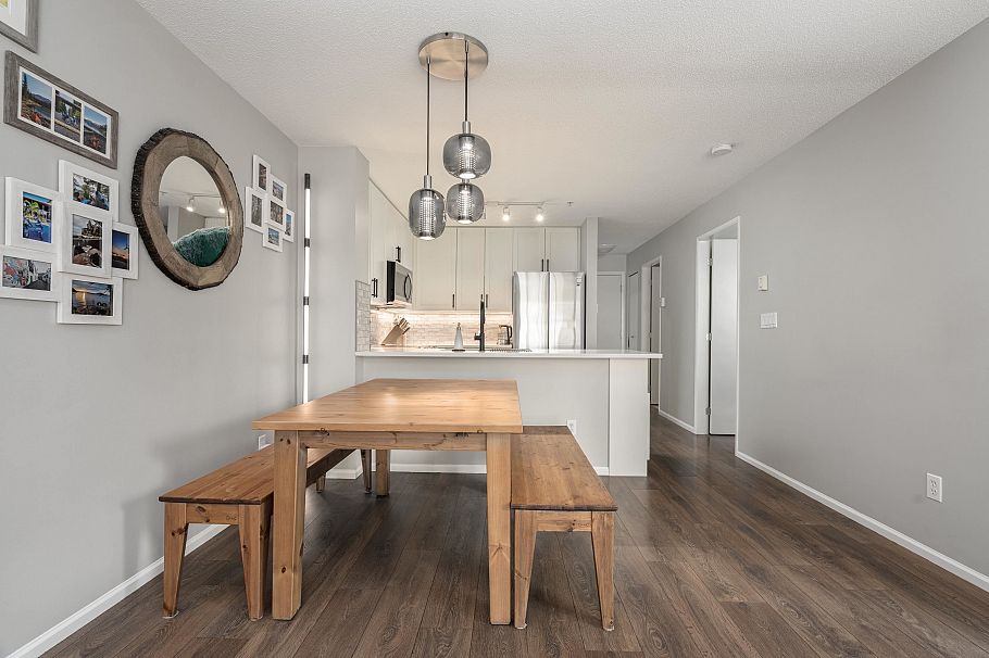 305 124 W 3rd Street North Vancouver, BC - 11