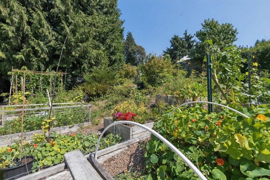 1056 LILLOOET ROAD, North Vancouver BC V7J 2H8 North Vancouver, BC - 27