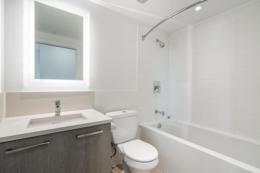 1006 983 E Hastings Street Vancouver, BC - 10