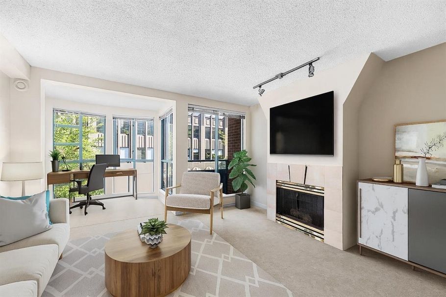 304 939 Homer Street Vancouver, BC - 1