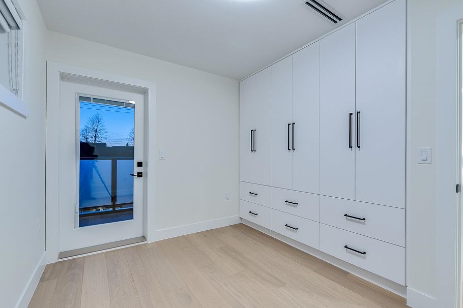 1 5459 Rhodes Street Vancouver, BC - 15