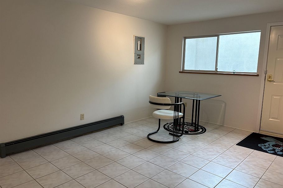 4227 W 14th Avenue Vancouver, BC - 19