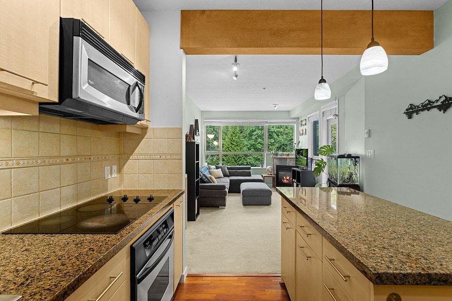 408 560 Ravenwoods Drive North Vancouver, BC - 3