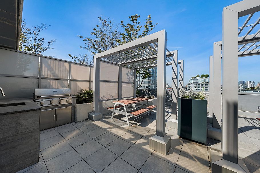 134 E 1st Avenue Vancouver, BC - 34