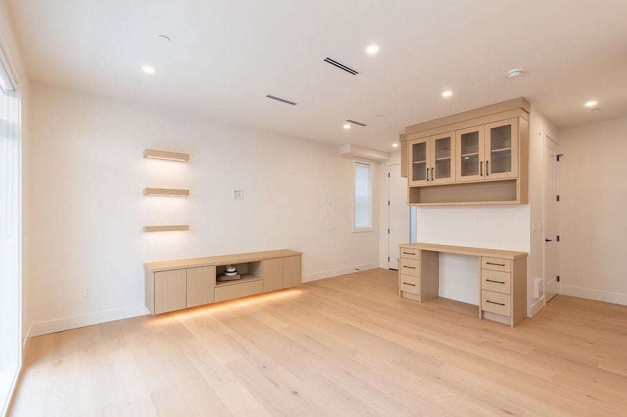 2 3615 Turner Street Vancouver, BC - 4