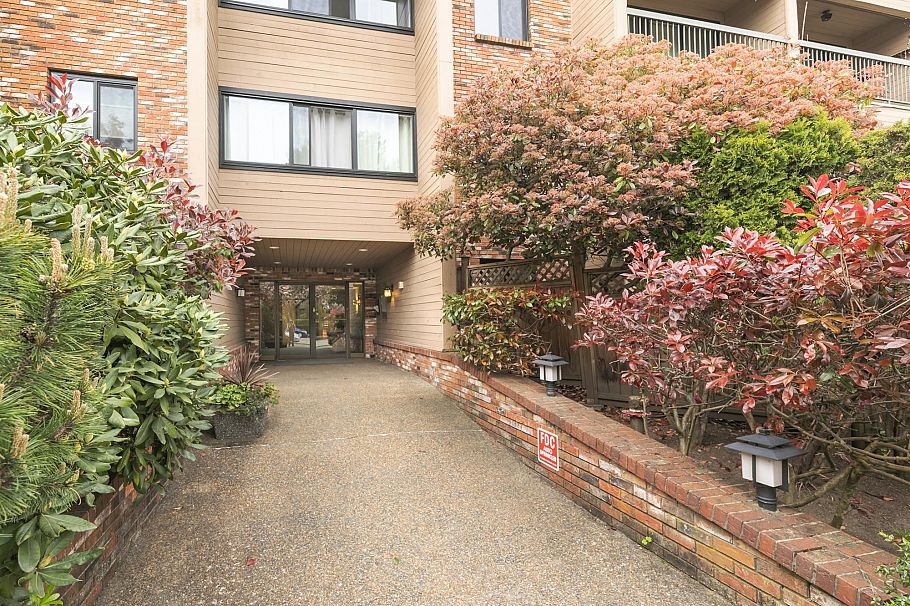 304 1825 W 8th Avenue Vancouver, BC - 32