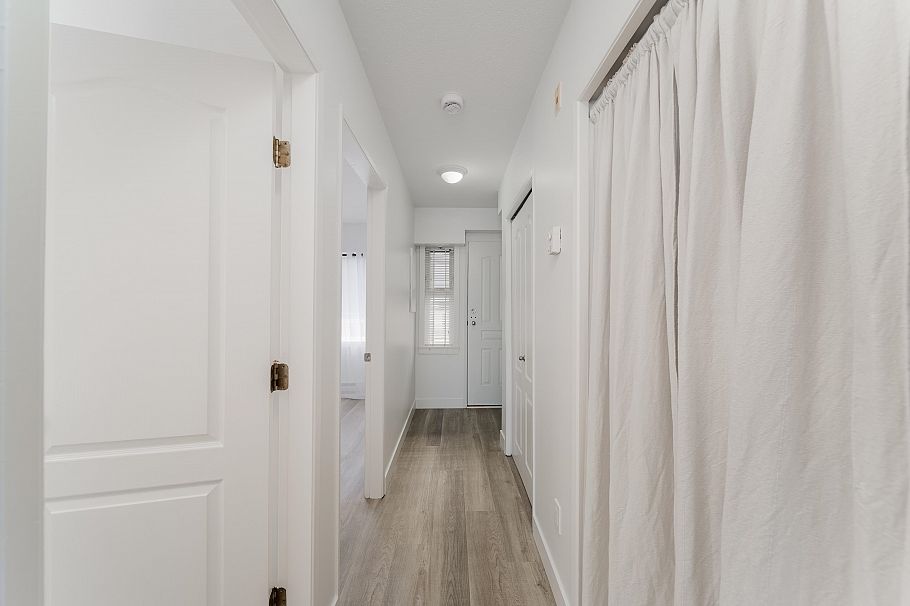 302 3788 W 10th Avenue Vancouver, BC - 24