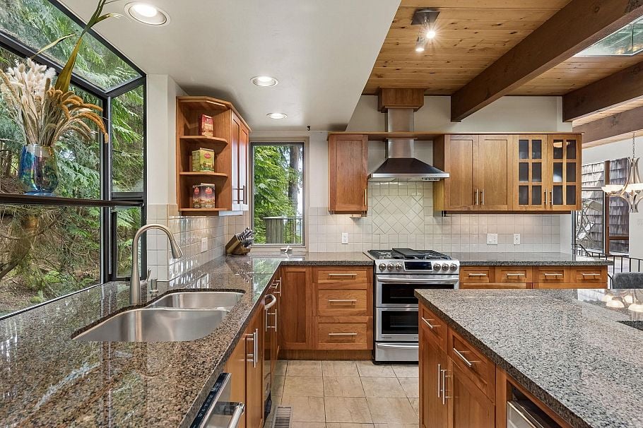 550 Ventura Crescent North Vancouver, BC - 22