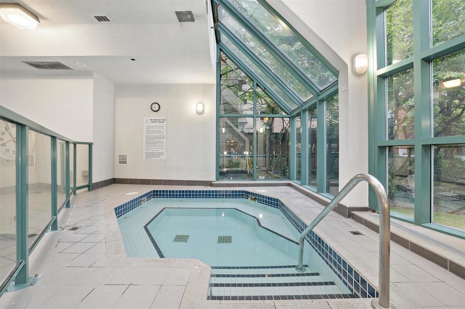 304 939 Homer Street Vancouver, BC - 12