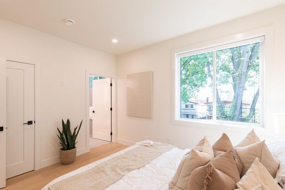 1 3615 Turner Street Vancouver, BC - 19