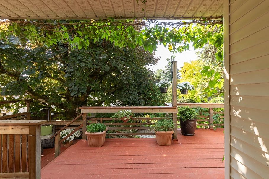 1738 W 66th Avenue Vancouver, BC - 19