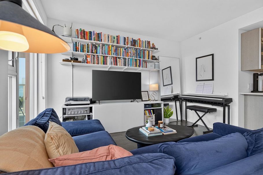1009 983 E Hastings Street Vancouver, BC - 5
