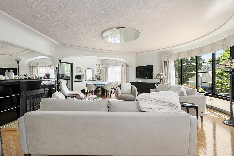 696 W 27th Avenue Vancouver, BC - 21