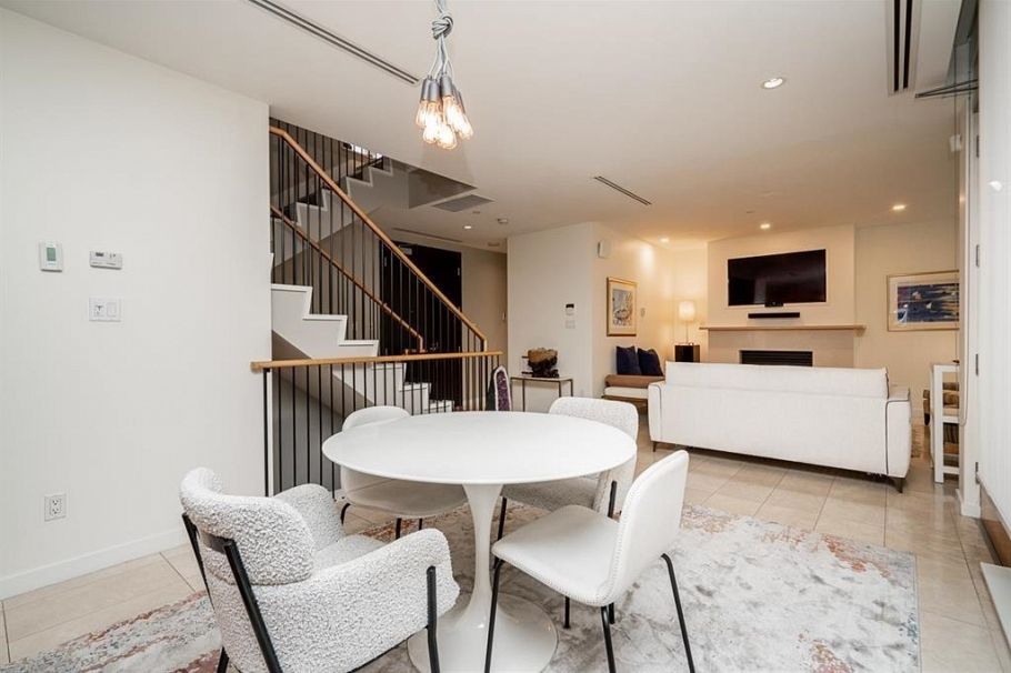 1163 W Cordova Street Vancouver, BC - 9