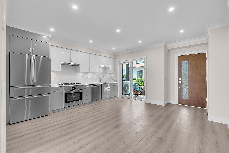 8327 French Street Vancouver, BC - 4