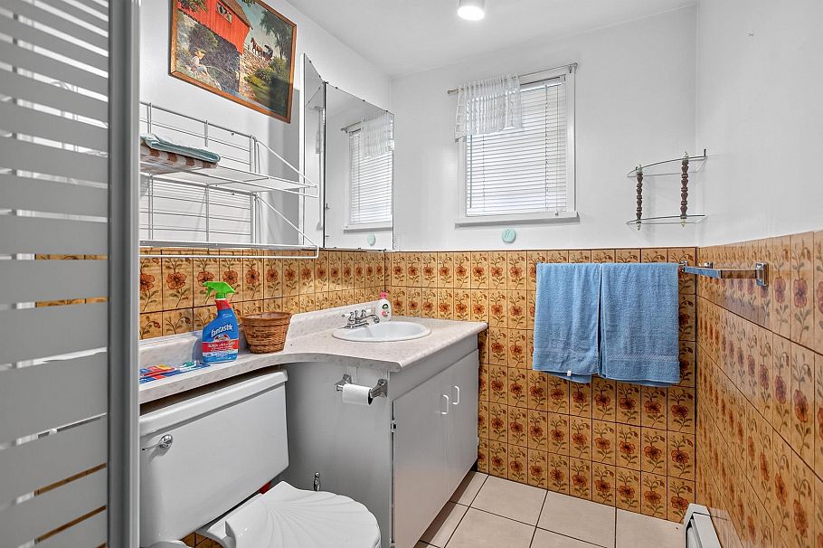 5618 Lancaster Street Vancouver, BC - 29