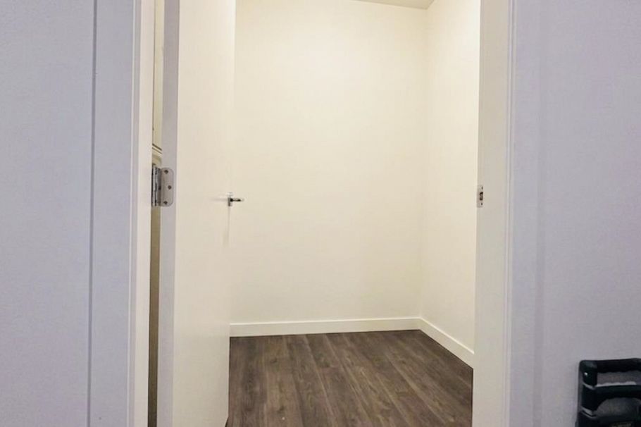 1806 285 E 10th Avenue Vancouver, BC - 18
