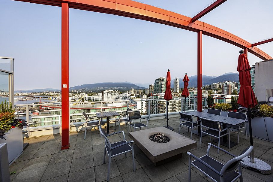 303 199 Victory Ship Way North Vancouver, BC - 23
