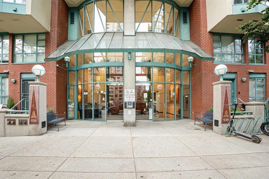 304 939 Homer Street Vancouver, BC - 15