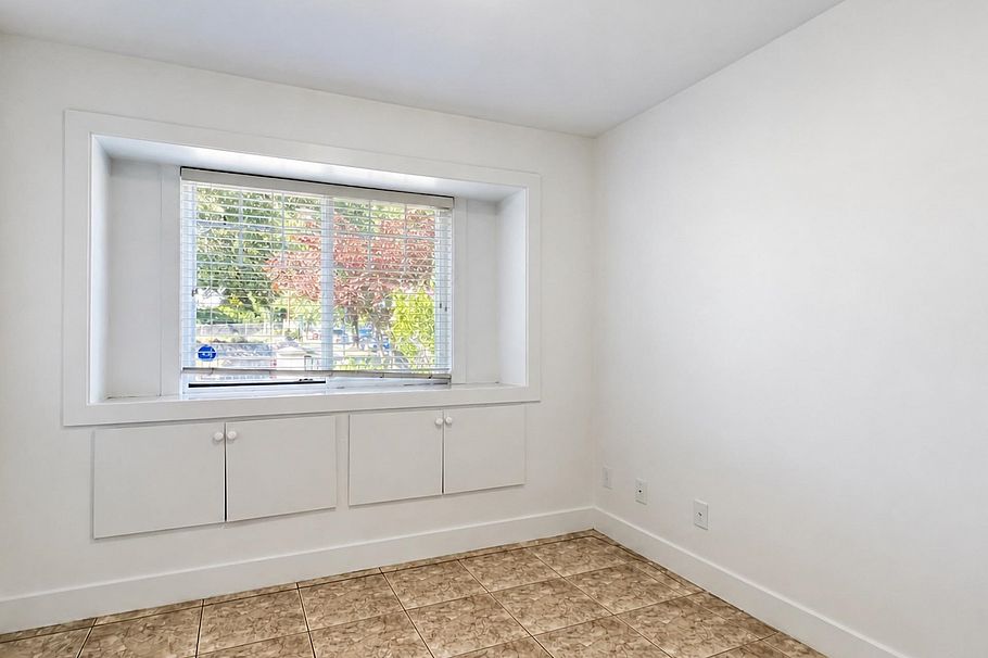 2388 E 5th Avenue Vancouver, BC - 21