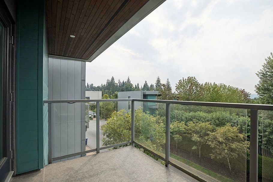 16 3596 Salal Drive North Vancouver, BC - 26