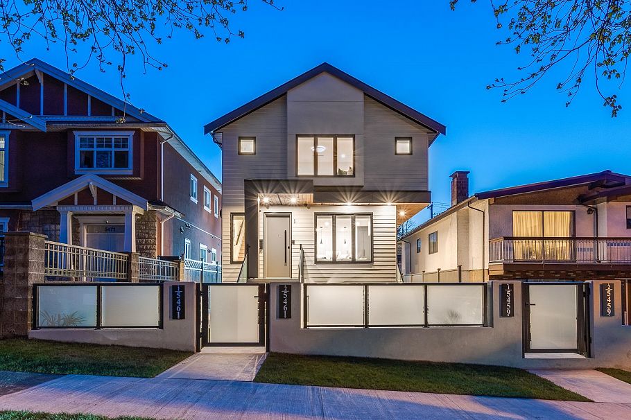1 5461 Rhodes Street Vancouver, BC - 2