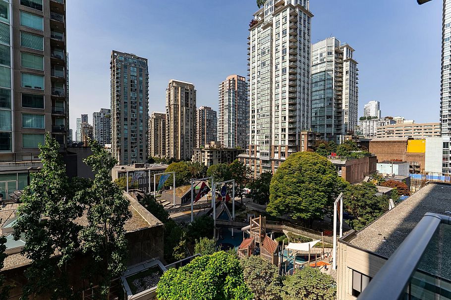 708 833 Homer Street Vancouver, BC - 27