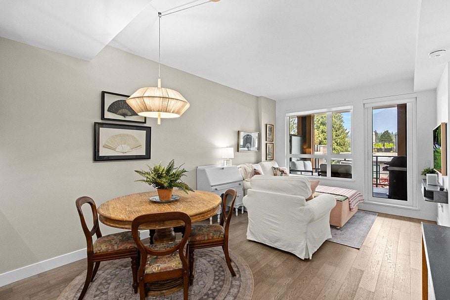 402 3220 Connaught Crescent North Vancouver, BC - 8