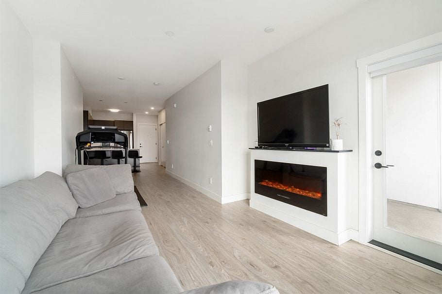 409 1633 Tatlow Avenue North Vancouver, BC - 4