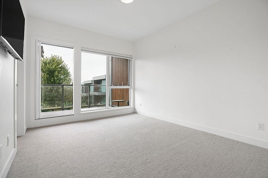 16 3596 Salal Drive North Vancouver, BC - 22