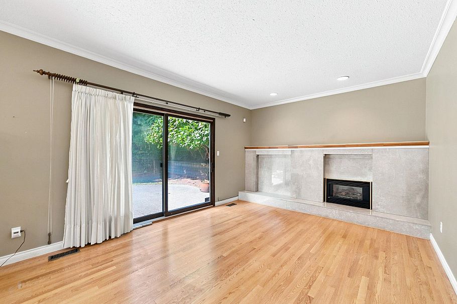 5519 Cliffridge Place North Vancouver, BC - 22