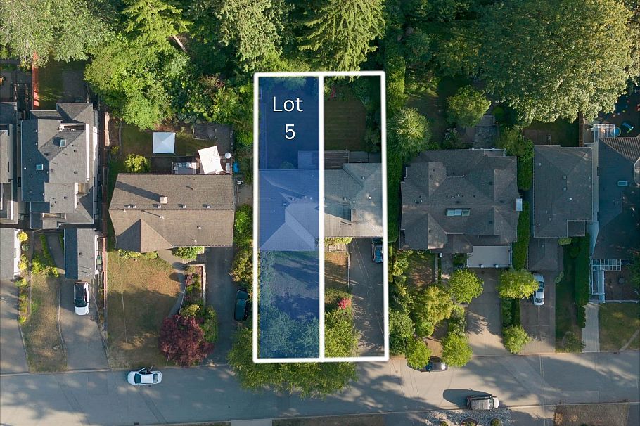 869 Clements Avenue North Vancouver, BC - 1