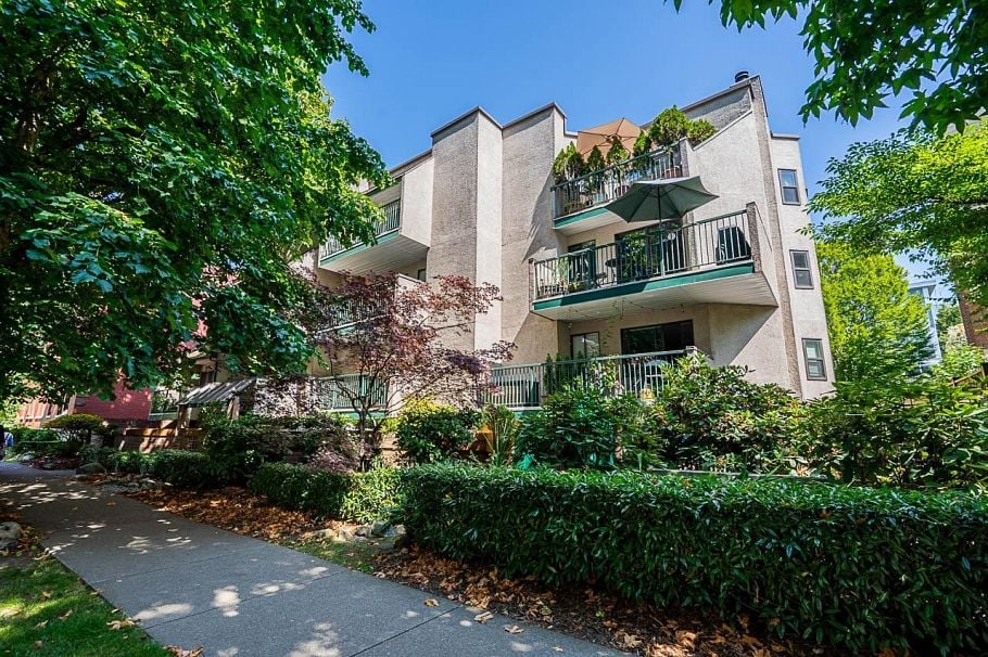 203 1169 Nelson Street Vancouver, BC - 2
