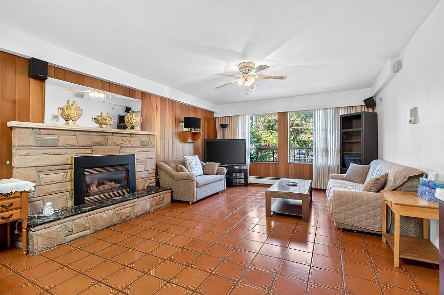 5618 Lancaster Street Vancouver, BC - 25