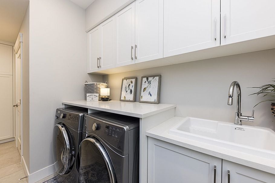 842 W 20th Street North Vancouver, BC - 8