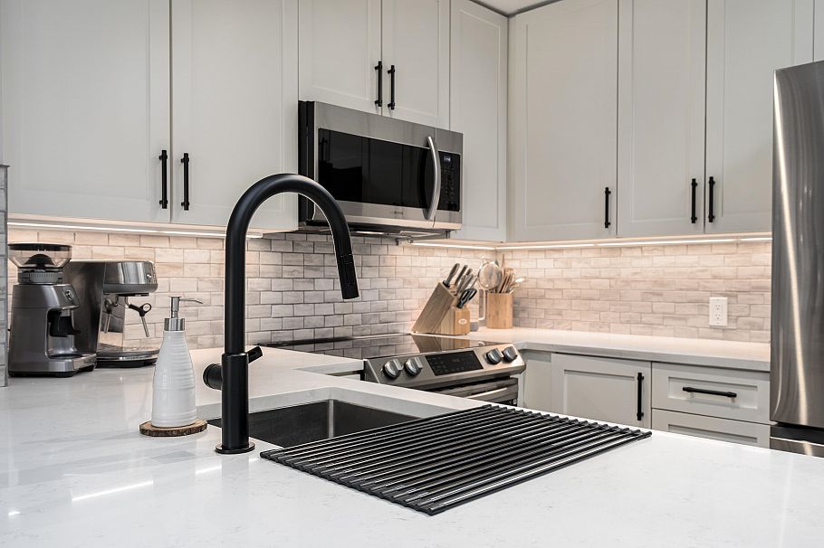 305 124 W 3rd Street North Vancouver, BC - 13